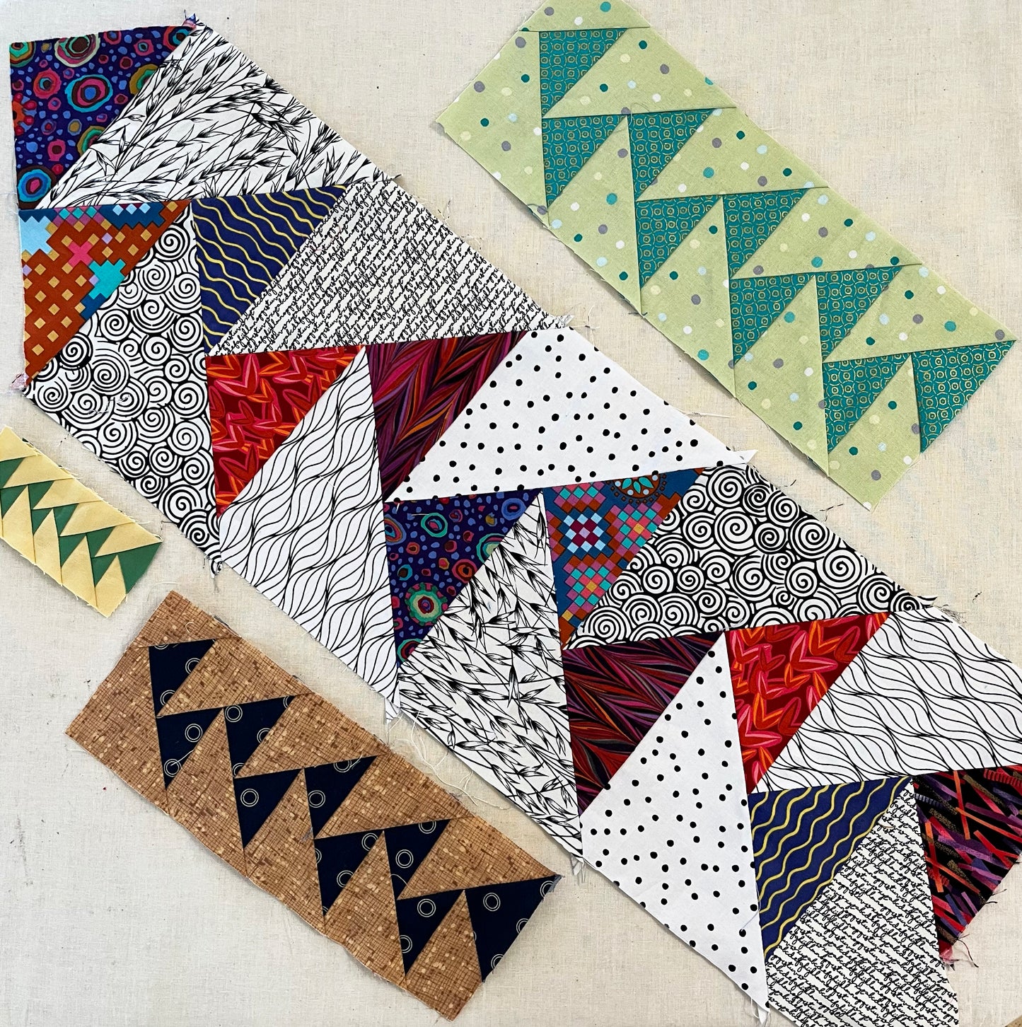 Migrating Flying Geese Quilt in 3 Sizes. Digital download/pdf file.